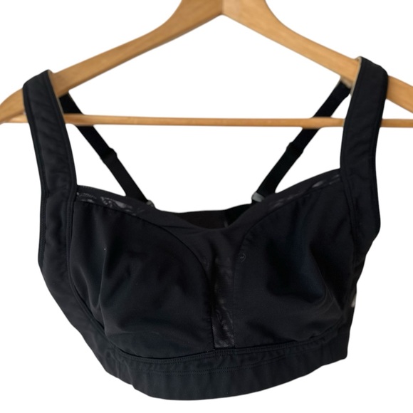 Lululemon TaTa Tamer Bra - Picture 13 of 16